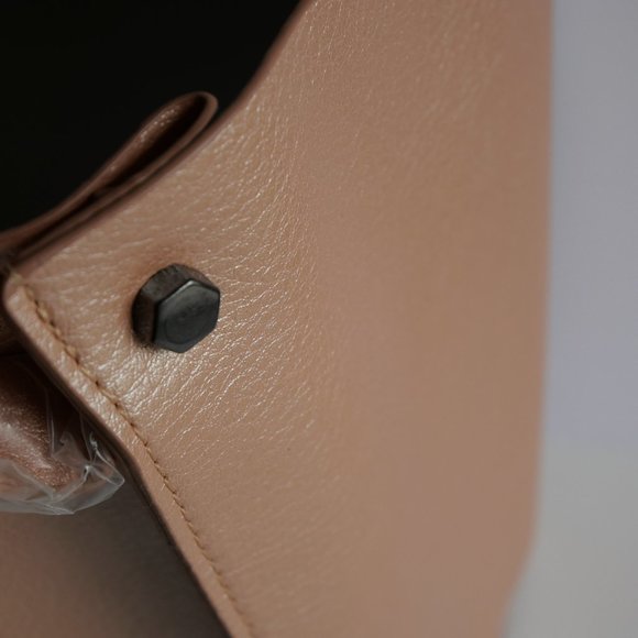 Neiman Marcus Shoulder Bag - Picture 3 of 11